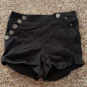 Almost famous black high rise shorts